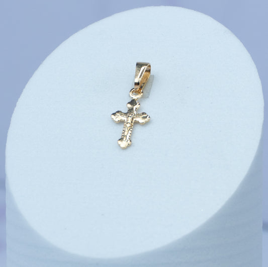 Dije Cruz Tallada Cristo 1.5 cm