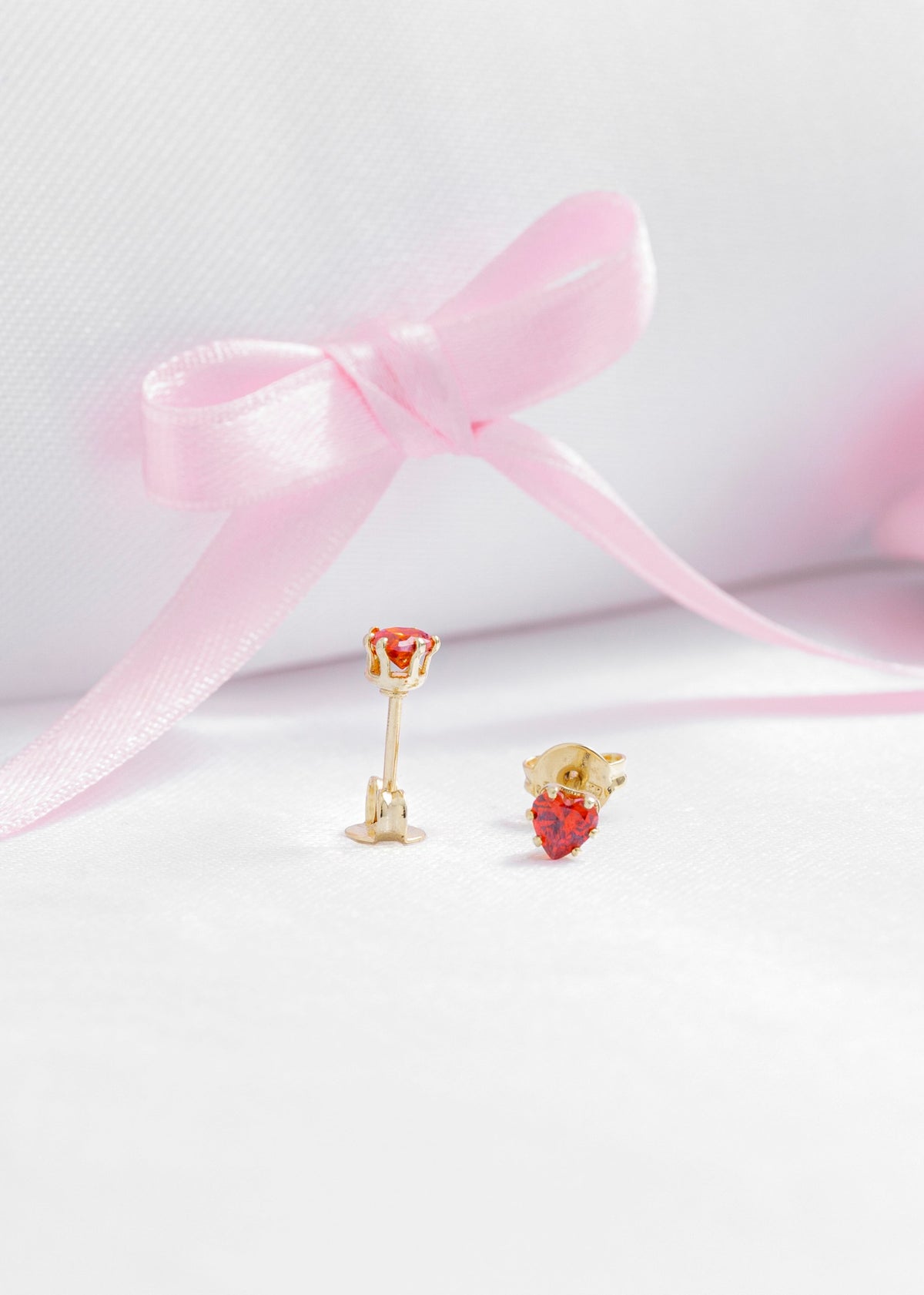 Arete Topo Circonia Corazón ROJO